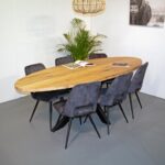 Eetkamerstoel Beyon Stof Adore Darkgrey 68 met Eettafel Ovale eiken eettafel rustiek 240 cm