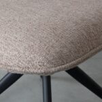 LABEL51 Eetkamerstoel Finn Stof Royal Boucle Natural 110 Details